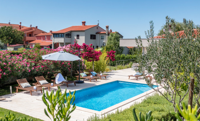 Eksterijer, Vile Viviana, Celi i Apartman Pinia blizu mora, Valbandon - Fažana, Istra Valbandon