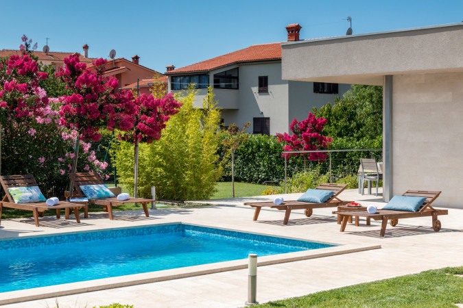 Eksterijer, Vile Viviana, Celi i Apartman Pinia blizu mora, Valbandon - Fažana, Istra Valbandon